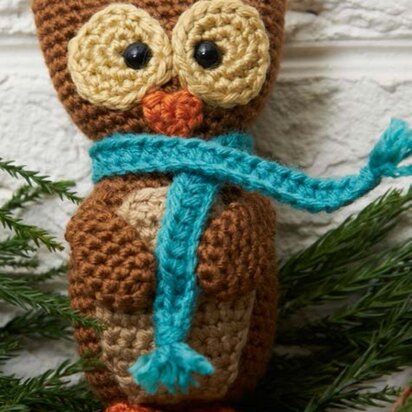 Wise Owl Ornament in Red Heart Soft Solids - LW3698