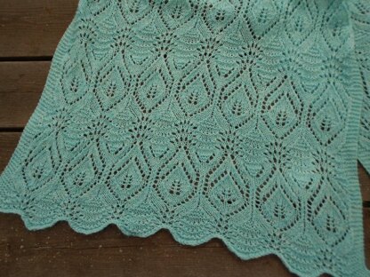 Fairy Leaves on the Waves Shawl