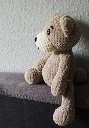 Crochet Pattern for Teddy Tom!