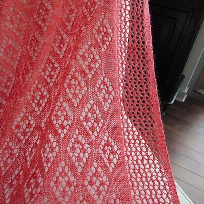 Diamond Mesh Lace Wrap in 3 sizes