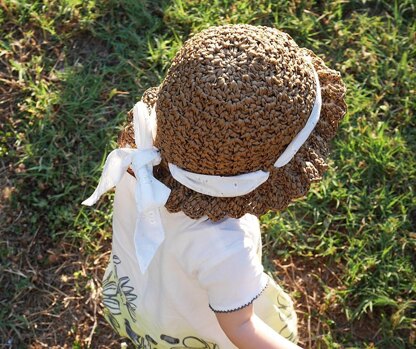 Raffia summer hat