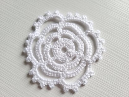 Crochet Netting flower with picots pattern