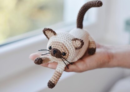 Siamese Kitten Crochet Pattern