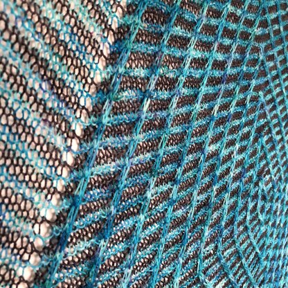 Ten of Diamonds Shawl