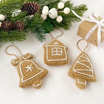 Crochet Christmas gingerbread ornaments pattern Amigurumi holiday decor