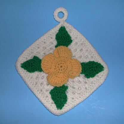 Pansy Granny Potholder C-197