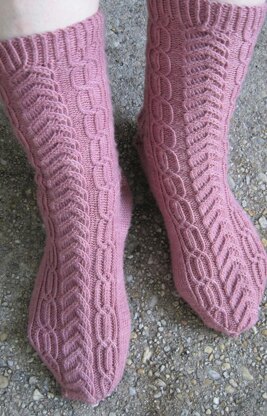 Reusse Alpine Cabled Socks