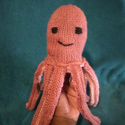 Knitted octopus