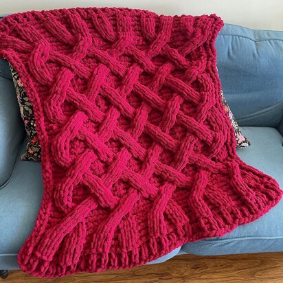 Extra-Chunky Cable Lattice Blanket