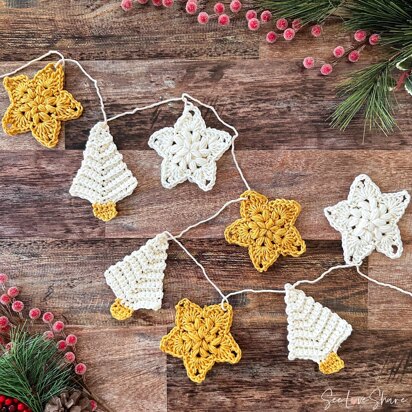 Christmas Trees & Stars Holiday Garland / Ornaments
