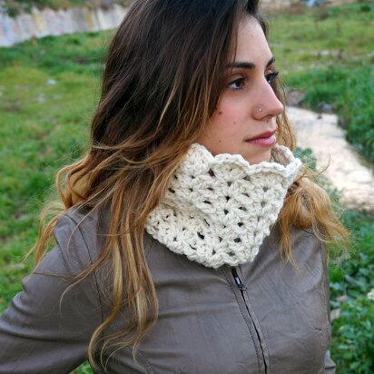 Lacy crochet cowl