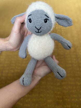 Pattern: knitted sheep, knitted lamb, toy amigrumi, soft toy, lamb plush toy