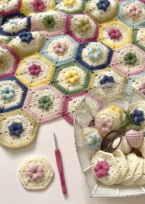 Daisy Puffs Blanket