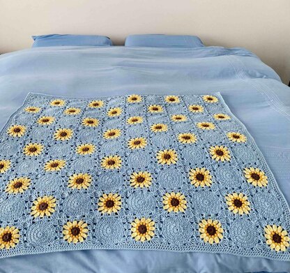 Here comes the sunflowers blanket