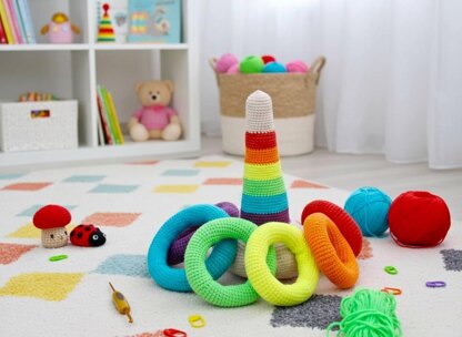 Stacking Rings Rainbow Pig