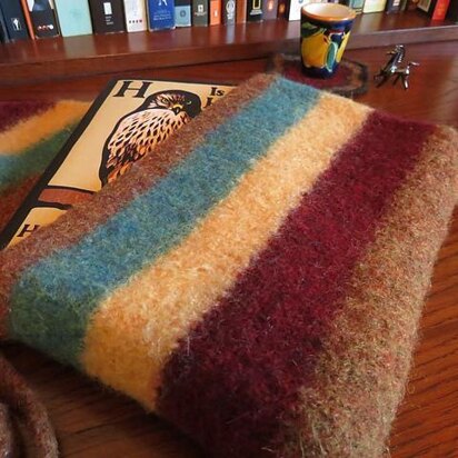 WanderLusted Book Wrap - knitting pattern