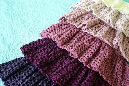 Ombre Ruffle Blanket