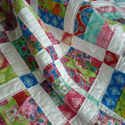 Picnic In The Park Quilt Pattern | LoveCrafts