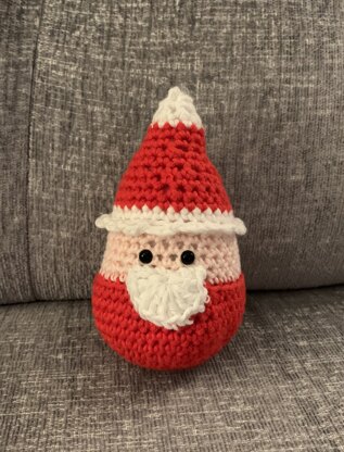 Santa Ornament in Lily Sugar 'n Cream Solids