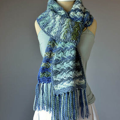 Rising Tide Scarf in Universal Yarn Major - Downloadable PDF