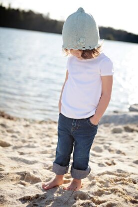 Rosy Scalloped Hat