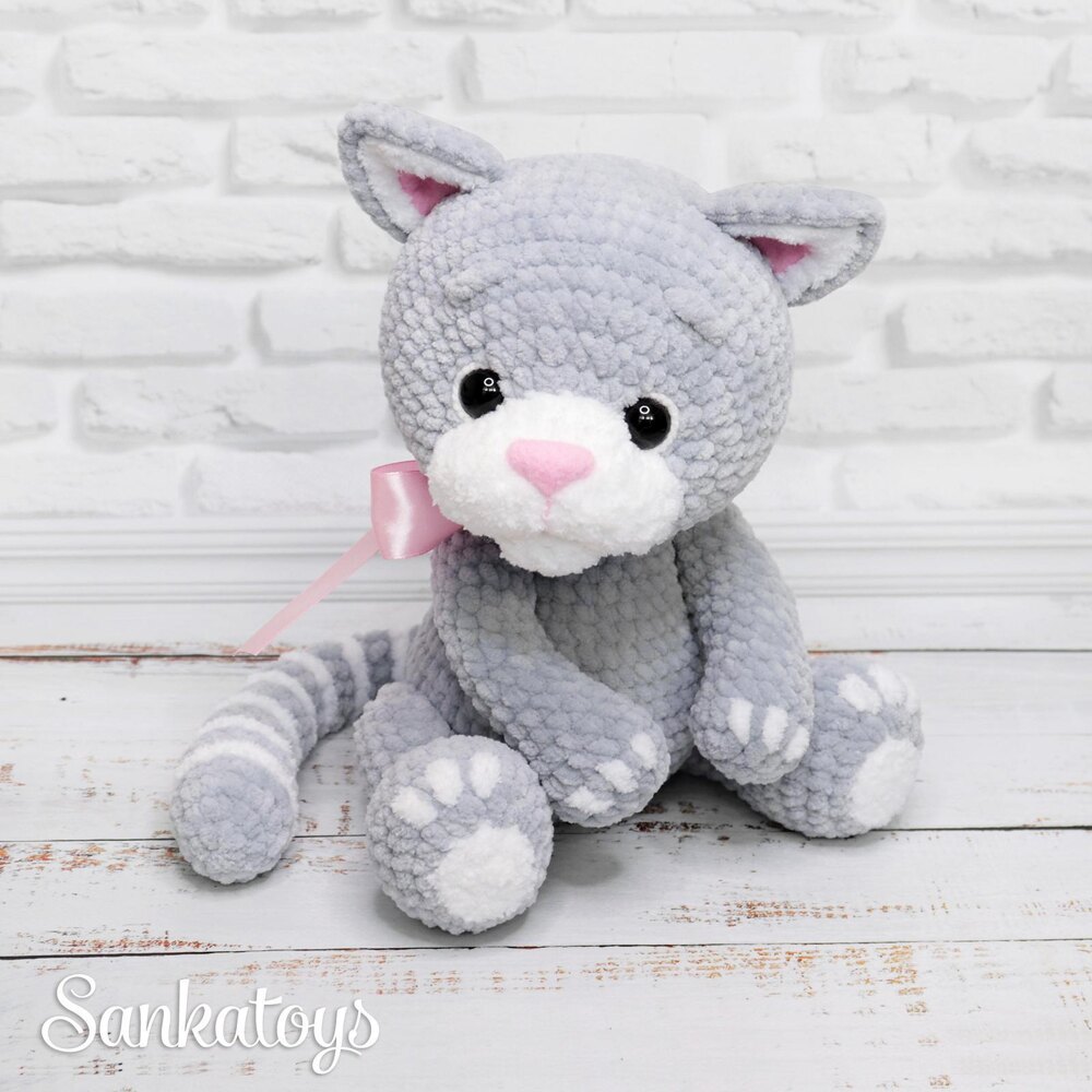 Grey & White Siamese Kitty - Hand Crochet Plush - GiftyKitty