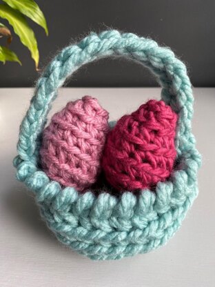 Chunky Woven Easter Egg