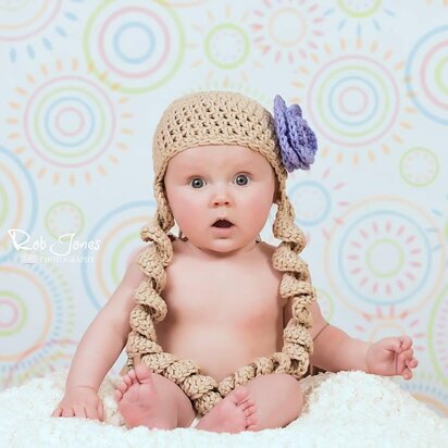 Hat with Twisted Tails