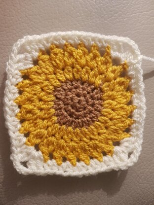 Crochet Sunflower Cushion