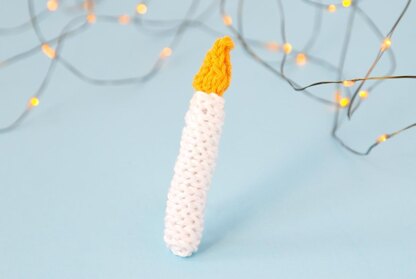 Knit Candle Ornament