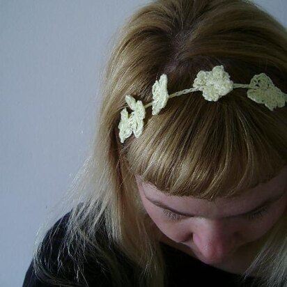 Crochet Daisy Chain Headband