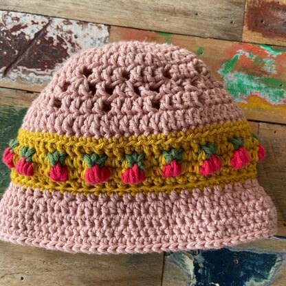 Wild Strawberry hat