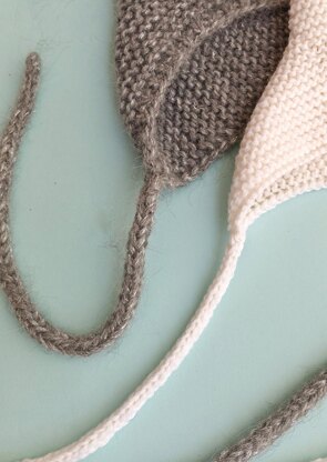 Keely Garter Bear Bonnet