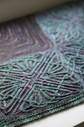 Durrow shawl