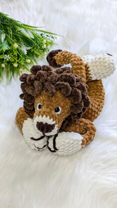 Crochet snuggler pattern, crochet lion baby lovey blanket pattern