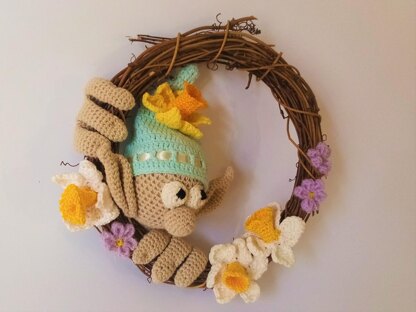 Easter Wreath Garden Gnome