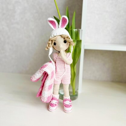 Amigurumi doll, amigurumi pattern, crochet doll, crochet doll clothes, Easter picnic