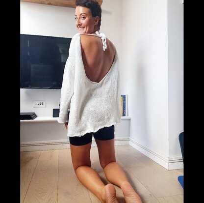 Backless summer sweater