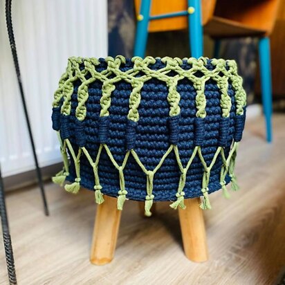 Pouf / cover for the pot