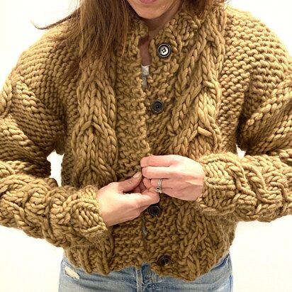 Bulky Cable Crop Cardigan