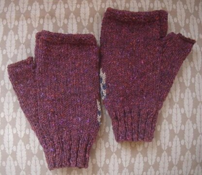 Owl Face fingerless mitts/gloves