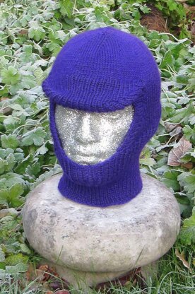 SOFT PEAK BALACLAVA AND BEANIE HAT