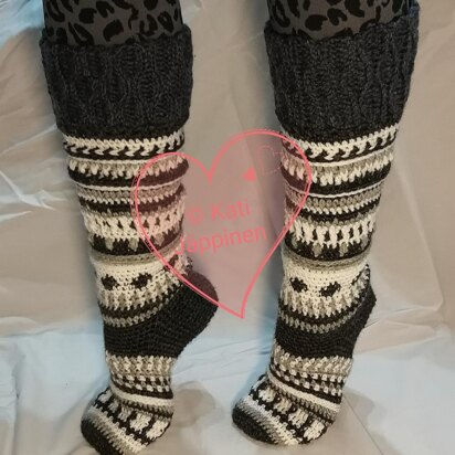 Polar night - Croheted socks