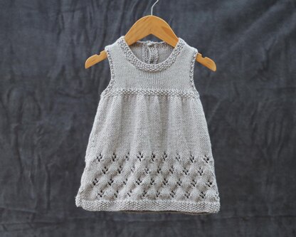 P121 Children's Dress