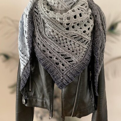 Triangular Scarf "Endeis"