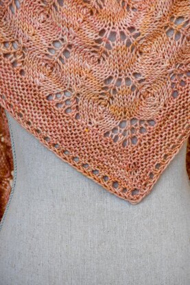 Faded Roses Shawl