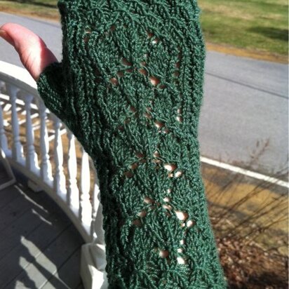 Trellis Mitts