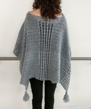 Crochet Poncho Pattern: My Easy On-The-Go Poncho