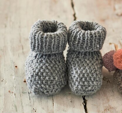 Romper, Hat and Booties in Rico Baby Classic DK - 925 - Downloadable PDF