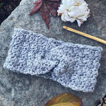 COZY COTTAGE Earwarmer || crochet twisted headband